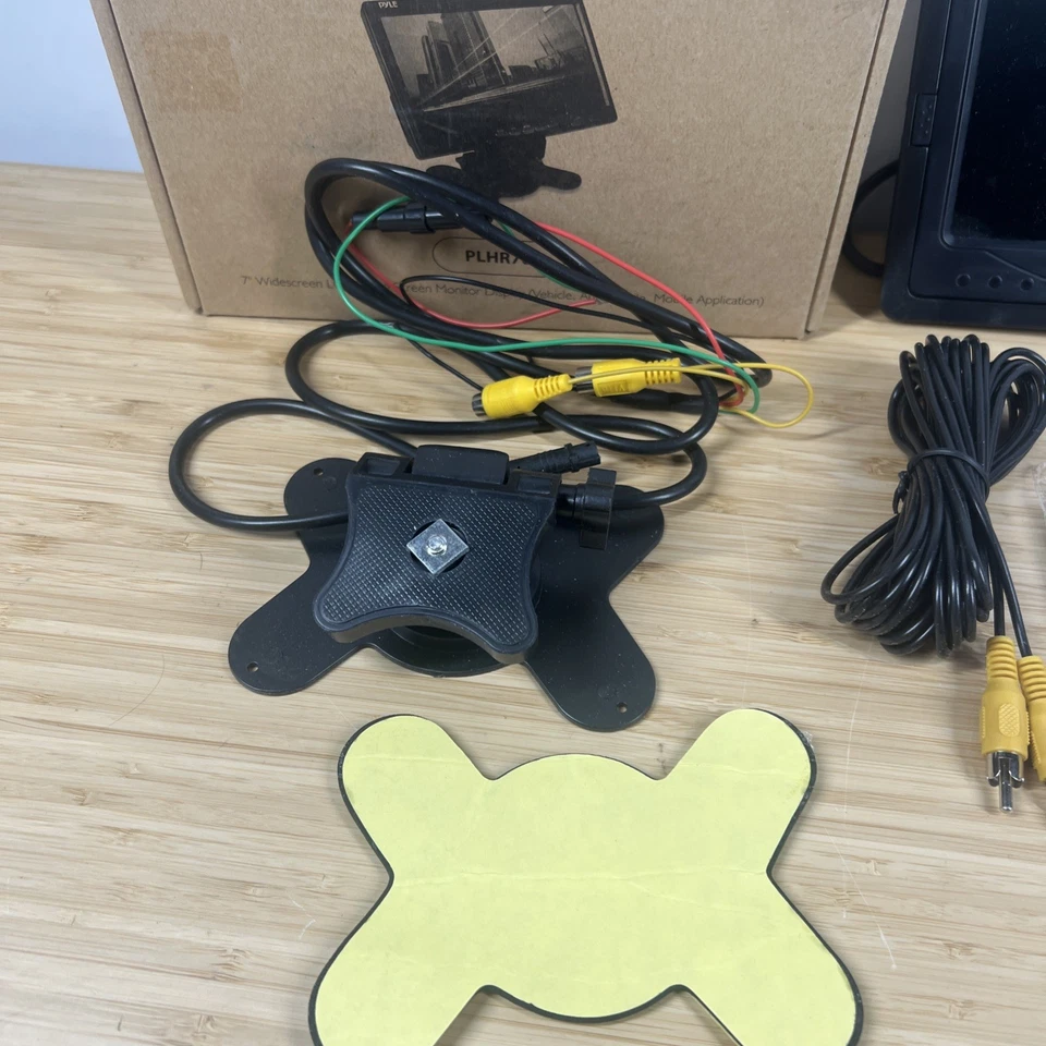 Pyle PLHR70 - 7” LCD Video Screen Monitor Display. Open Box. - Image 4 of 4