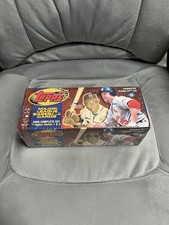 2000 Topps Baseball Cards 12