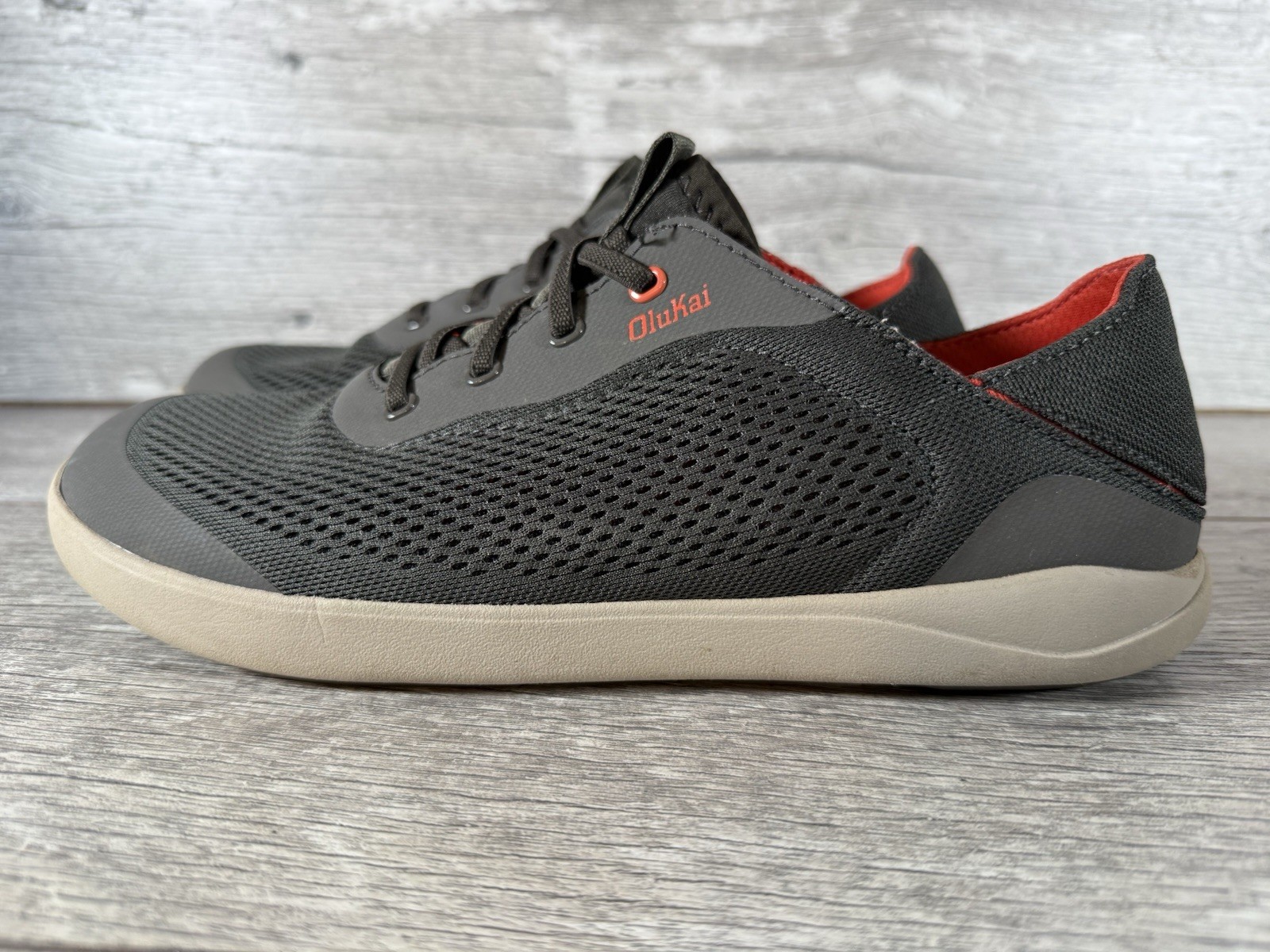 Olukai Moku Pae Men's Sz 9 Gray Casual Shoes Comfort Outdoors Boat Slip On