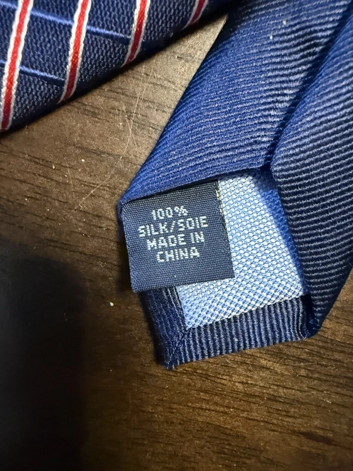 Nuevo con etiquetas Corbata Tommy Hilfiger Para Hombre 100% Seda Rayas Estilo Clásico Rojo Azul Foto 2 de 4