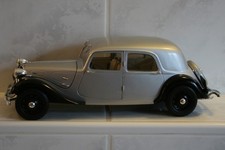 SOLIDO S1800904 CITROEN TRACTION 11 CV 1:18 mit OVP