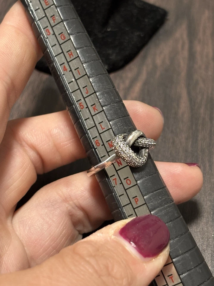 Pandora autêntico anel de corações atados em prata esterlina 925 e pavê CZ, tamanho 6,5 - Imagem 3 de 4