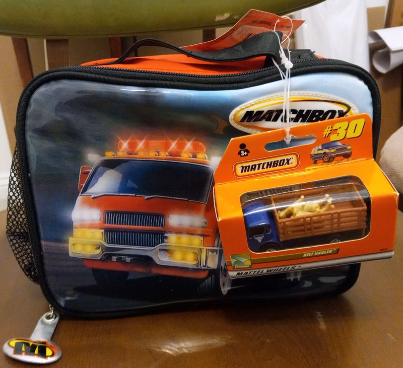2001 Matchbox Vinyl Lunchbox, Thermos, & #30 Beef Hauler All Heroes All The Time