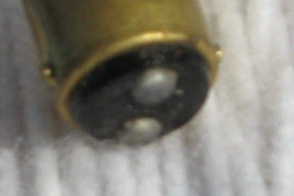 Box of 4 APPLIANCE SEWING MACHINE T8 vacuum 25T8 LIGHT BULB 25w Exit Sign Ba15d - Image 2 of 4