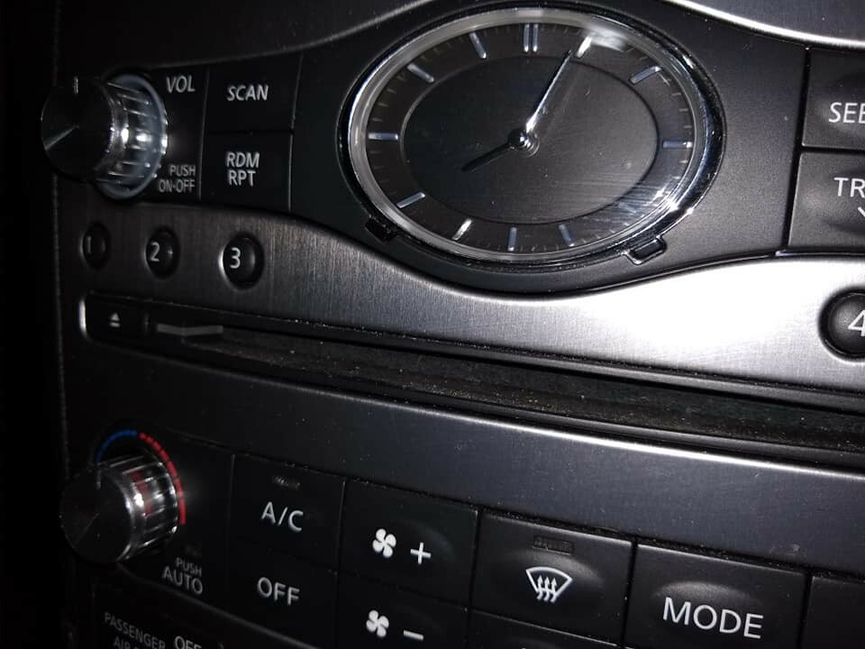 4Pcs Black Aluminum Alloy Radio & A/C Control Knobs For Infiniti G37, G35, Q60, FX, QX70 - Aftermarket Upgrade