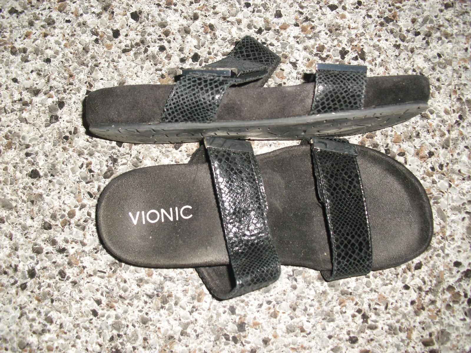 VIONIC BLACK ADJUSTABLE DOUBLE STRAP SLIP ON FLAT… - image 2