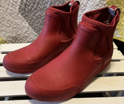 UGG Women's Red PVC Chevonne Ankle Waterproof Rain Boot Size US 9 EU 40