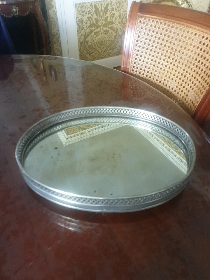 Ancien Plateau Miroir Métal Argenté Gallerie  Style Louis XVI - Photo 2/4