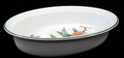 Royal Worcester Evesham Vale Oval Pie Baker Green Trim