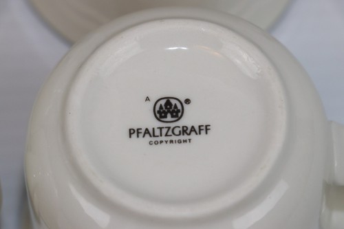 Pfaltzgraff Christmas Snow Village Snowman Coffee Tea Cocoa Mugs Cups Set of 4 - Picture 8 of 8