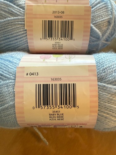 Mixed Lot of Baby Yarns Lion Brand Baby soft and Bernat Baby plus others - Picture 6 of 12