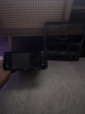 #ad Oem My gig 30gb Radio For 2011 Dodge Challenger. Plays CD’s DVD’s And Aux. $125.00