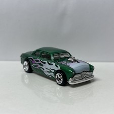 1949 49 Ford Custom Club Coupe Collectible 1/64 Scale Diecast Diorama Model