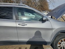 Passenger Right Front Door Fits 19-23 CHEROKEE 2412309