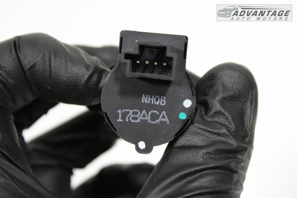 Chrysler 300 2011-2023 3,6 L V6 cabina interior sensor de temperatura del aire OEM Foto 4 de 4