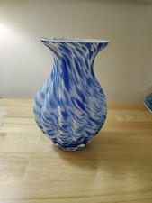 Handblown Vase w/ Graduating Swirl Art Glass Ribbed Cobalt Blue White Wow 