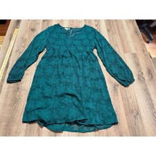 Maurices Dress Womens Medium Green Mini Floral Textured Long Sleeve