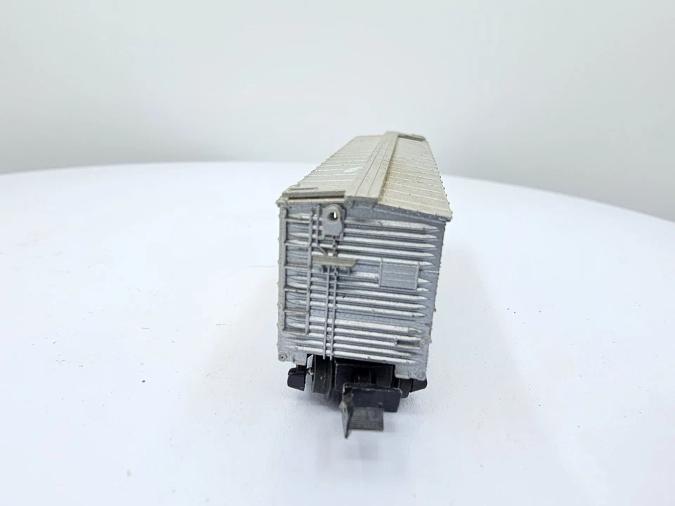 *READ* Micro Trains N Scale Union Pacific 40' Livestock Despatch Car OSL 476306 - Image 4 of 4