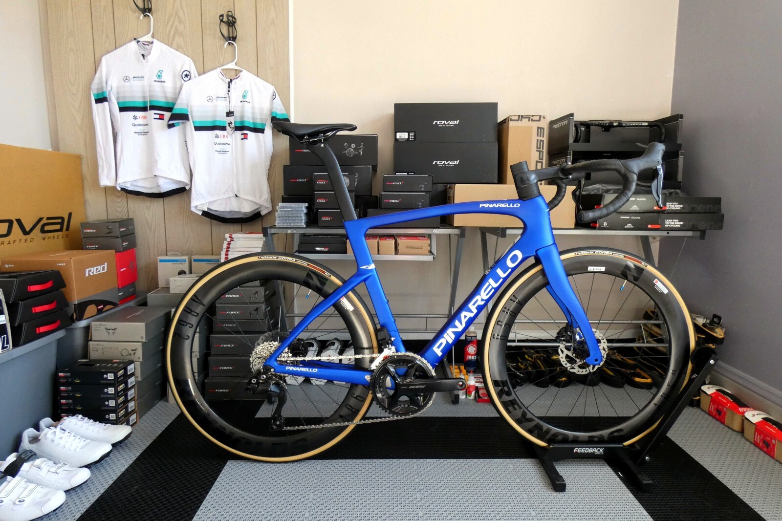 Pinarello F5 Impluse Blue SIZE 56 Shimano 105 R7100 Di2 Reynolds AR58/62