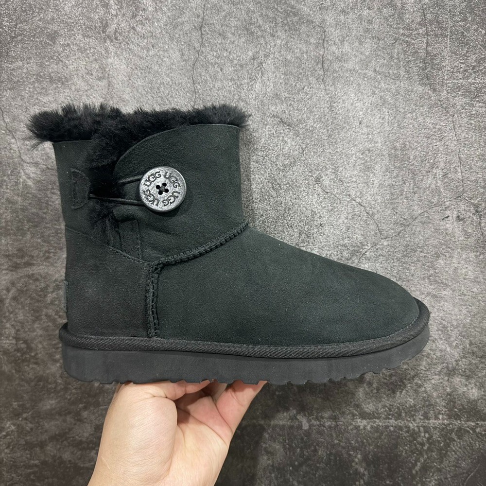 NEW UGG BAILEY BUTTON II Black Colour SUEDE SHEEPSKIN WOMEN'S BOOTS US 5-11