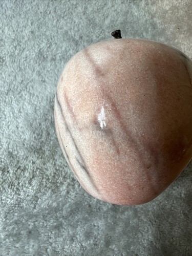 Marble Pink Apple Paperweight Life Size 3". Vintage - Picture 8 of 10