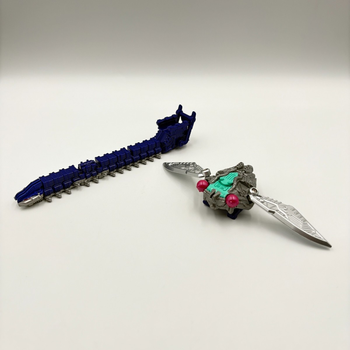 Power Rangers King Ohger Guardian Weapon Series Pede Chainsaw