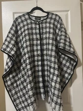 *NEW womens Designer Karl Lagerfeld Paris Black white Shawl Cape one size $148 