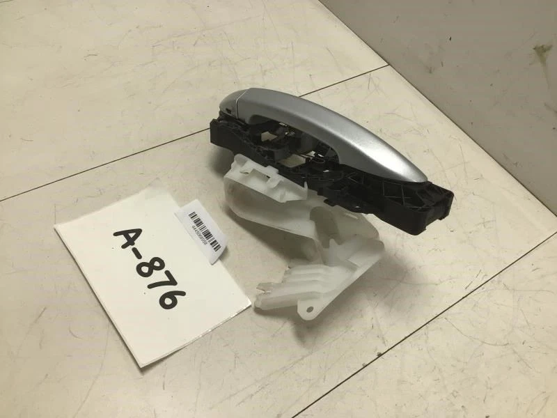 Volkswagen Passat 2007 puerta delantera derecha manija exterior compatible con 09-17 CC PLATEADO Foto 2 de 4