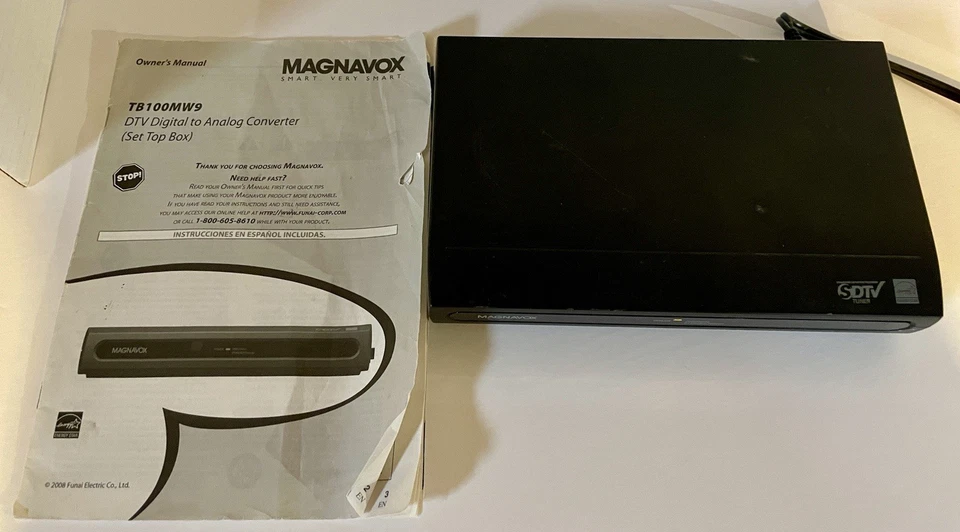 Magnavox TB100MW9 SDTV Converter Box ATSC Tuner , remote not included - Image 2 of 4