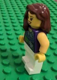 LEGO&reg; Minifigure twn154 - Female Dark Purple Blouse with Gold Sash and Flowers