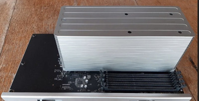  Apple Mac Pro 4,1 2009 A1289 CPU Tray / DEFEKT / Für Ersatzteile oder Reparatur