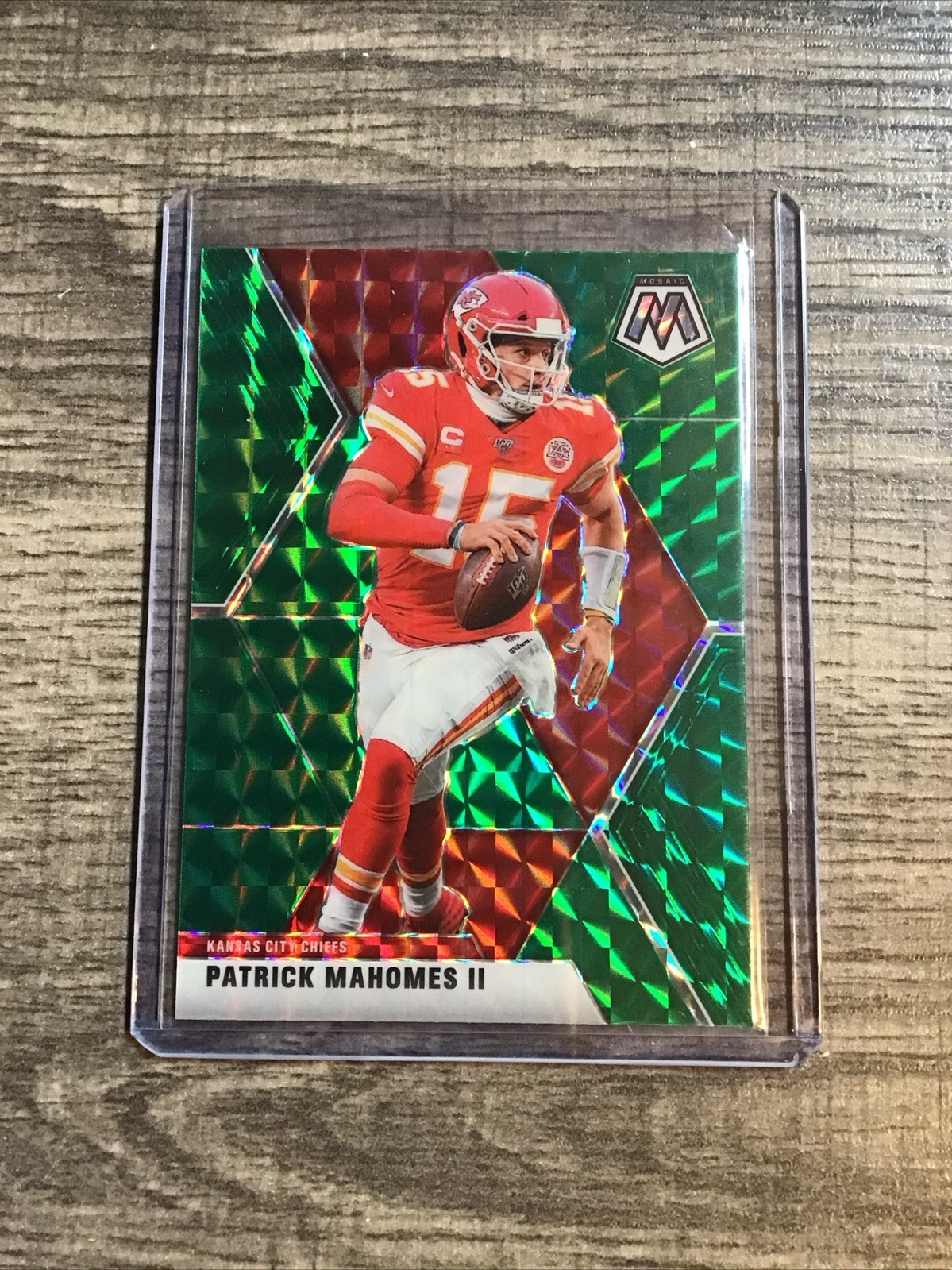 2020 Panini Mosaic - Patrick Mahomes II #1 Green Mosaic Prizm