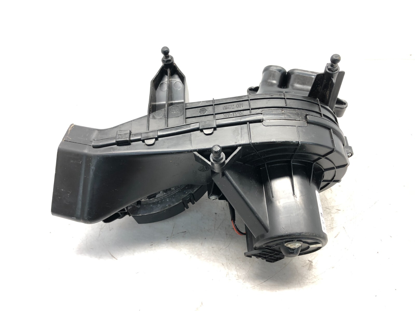 2014-2018 BENTLEY FLYING SPUR HVAC AC AIR BOOSTER BLOWER MOTOR W/ RESISTOR OEM.