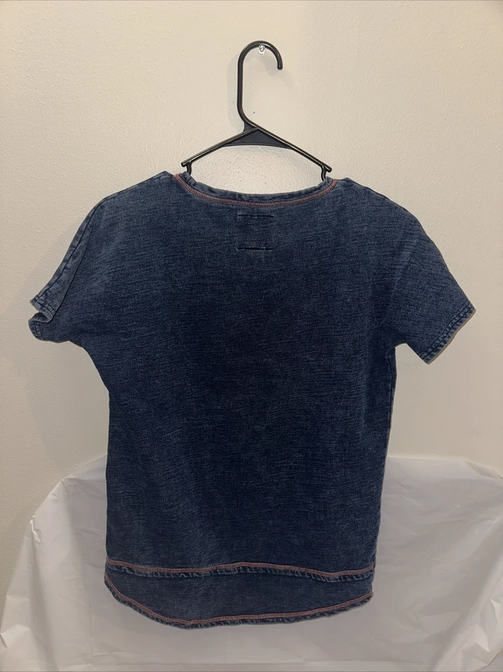 Top True Religion Denim Look French Terry Manga Corta Niñas XL Mujeres Foto 3 de 3