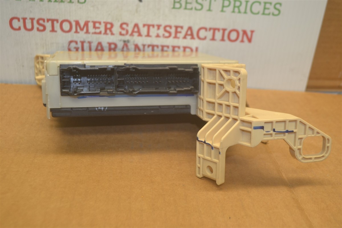 RA20H8994M 三菱 896-941MHz 20W モジュール 1個 RA20H8994M 三菱 896-941MHz 20W モジュール 1個