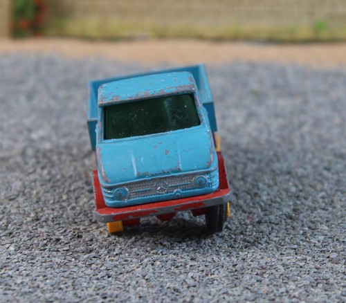 Matchbox Lesney 49B Blue Unimog Fair missing tires FNQHotwheels U2892 - Picture 3 of 8