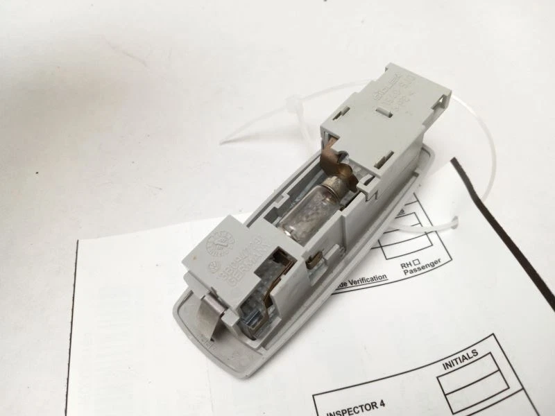 LÁMPARA LUZ MAPA DOMO TRASERO INTERIOR PARA VOLKSWAGEN BEETLE GL 1998-2010 Foto 4 de 4