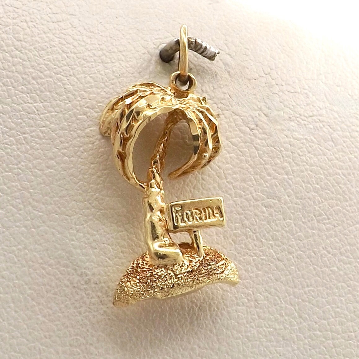 14k Gold Florida Beach Palm Tree Souvenir Charm Penda… Gem