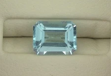 9x7 Emerald Cut Sky Blue Topaz Gemstone Gem Stone 9mm x 7mm