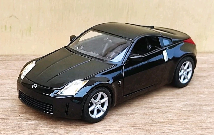 1/18 Nissan 350Z V6 3.5  Z33 GT Fairlady Voiture Miniature Collection Jap 's  - Photo 2/4