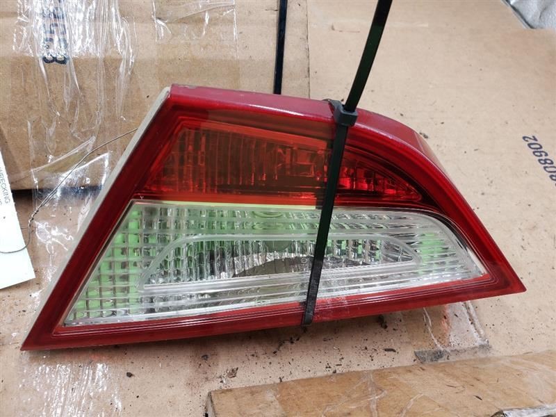 11-14 Hyundai Sonata Passenger Tail Light VIN B 8th Digit Lid Mounted 330218