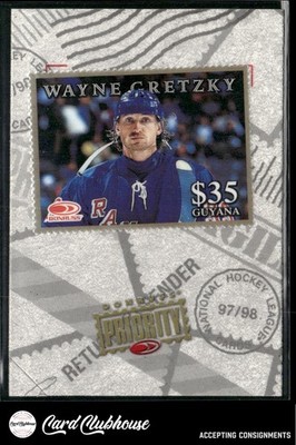 1997-98 Donruss Priority Stamps Gold #7 Wayne Gretzky