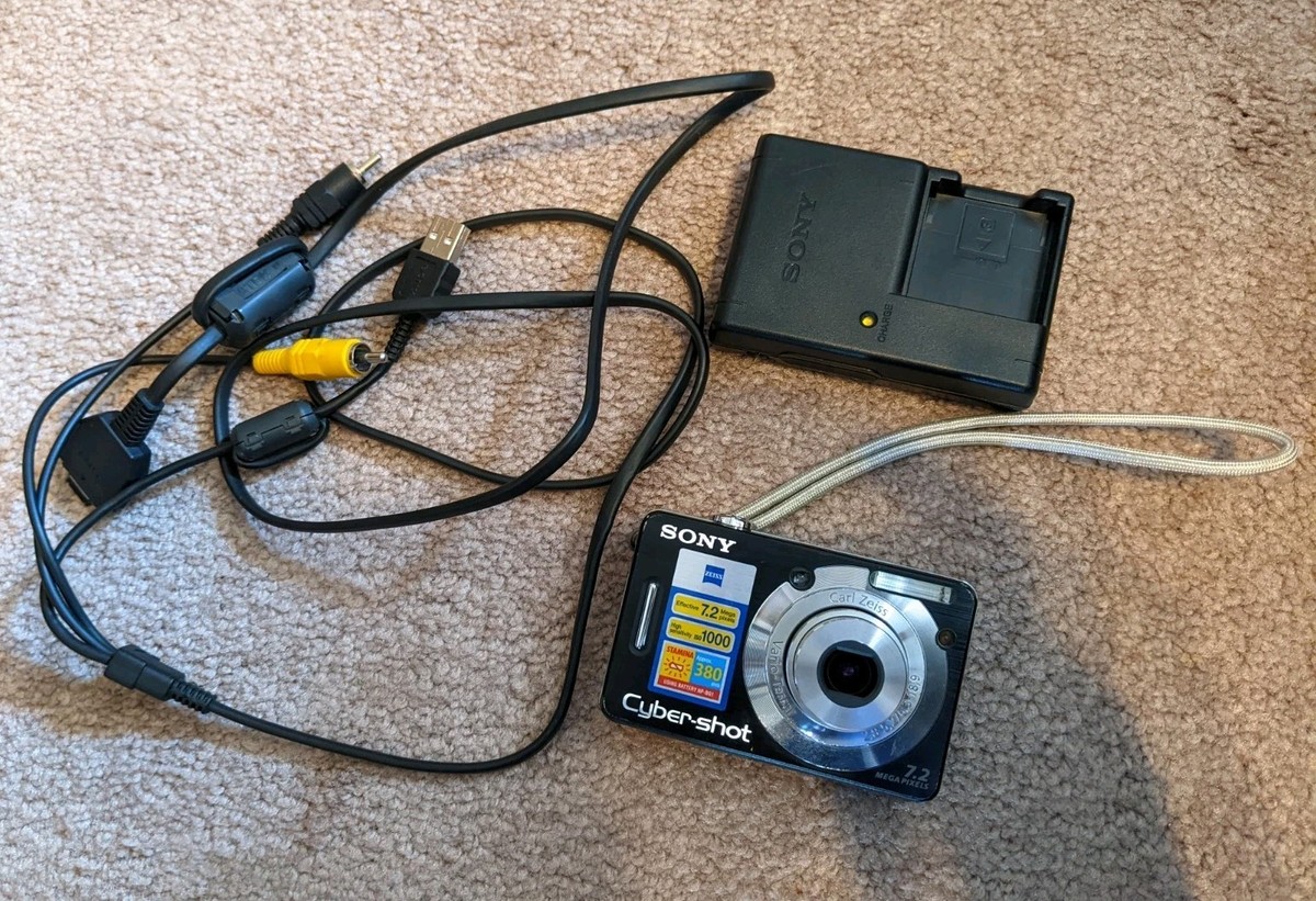 Sony Cyber-Shot DSC-W55 Digital Camera 7.2MP 3X Zoom SD Card