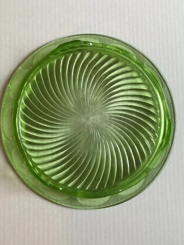 Vintage 1930's Green Vaseline Uranium Glass Hocking Glass Co. "Swirl" Cake Plate