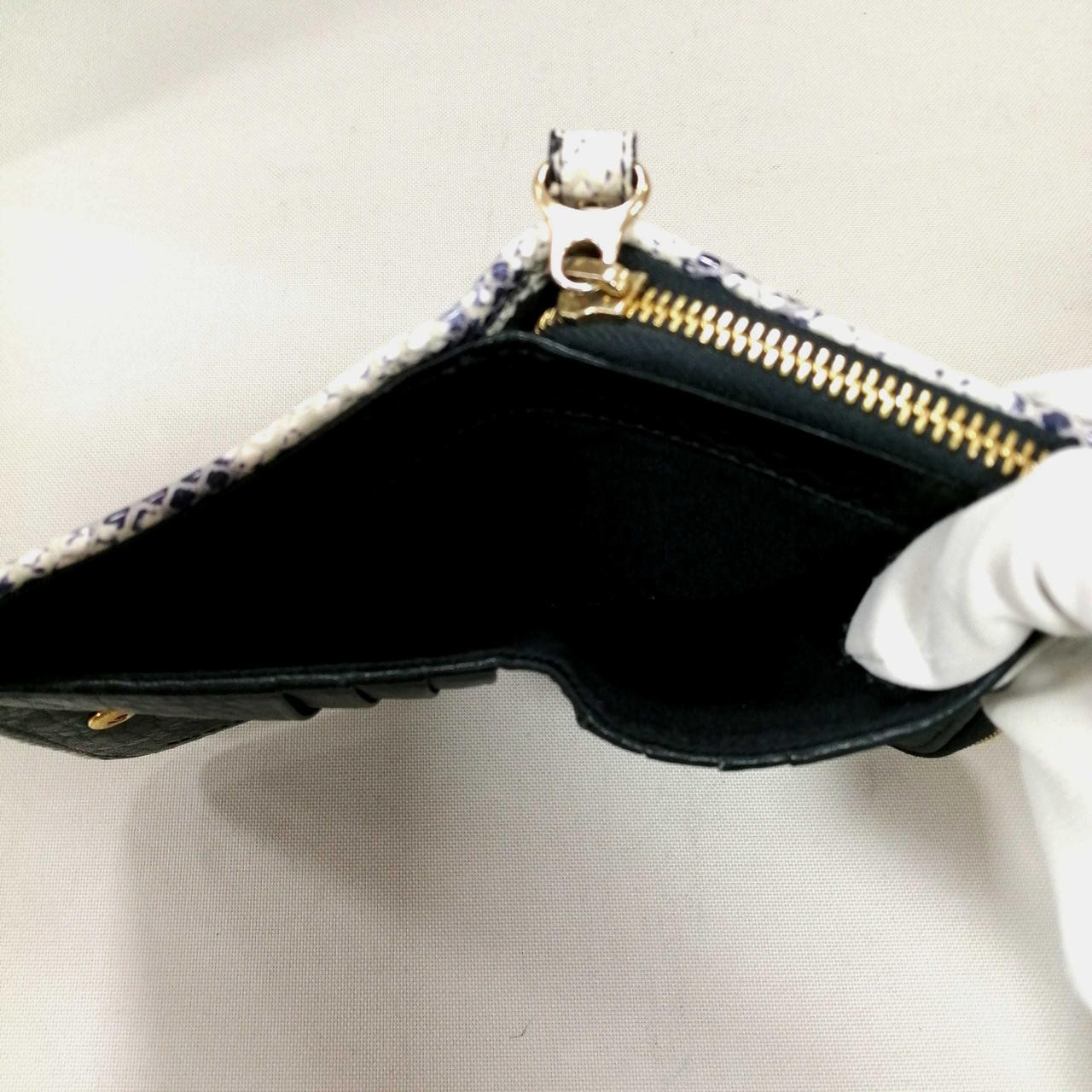 Bi Fold Wallet Model Black Python Pattern SEE BY … - image 6