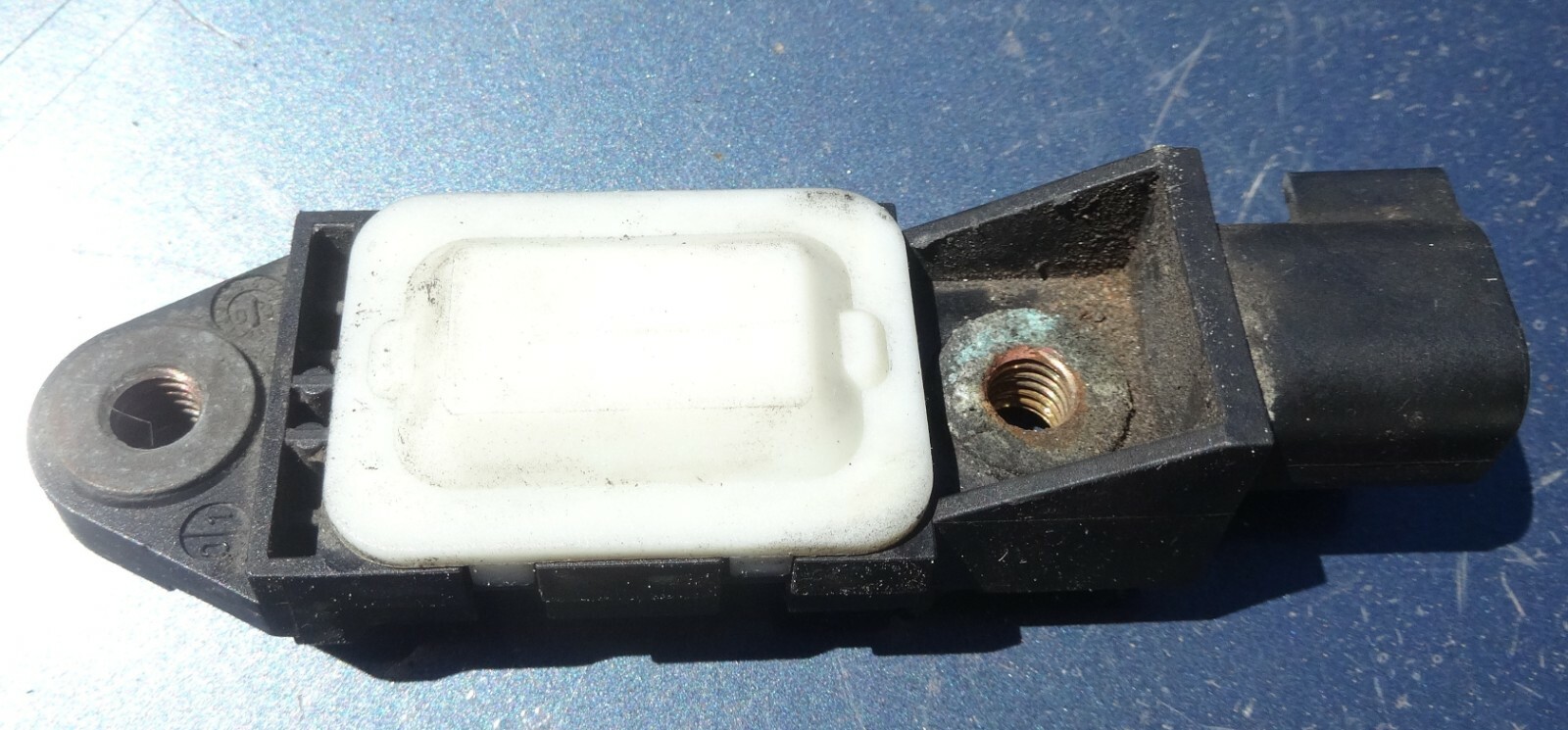 OEM VOLVO 8696593, 8697422 Front Sensor Airbag Impact Crash Module  