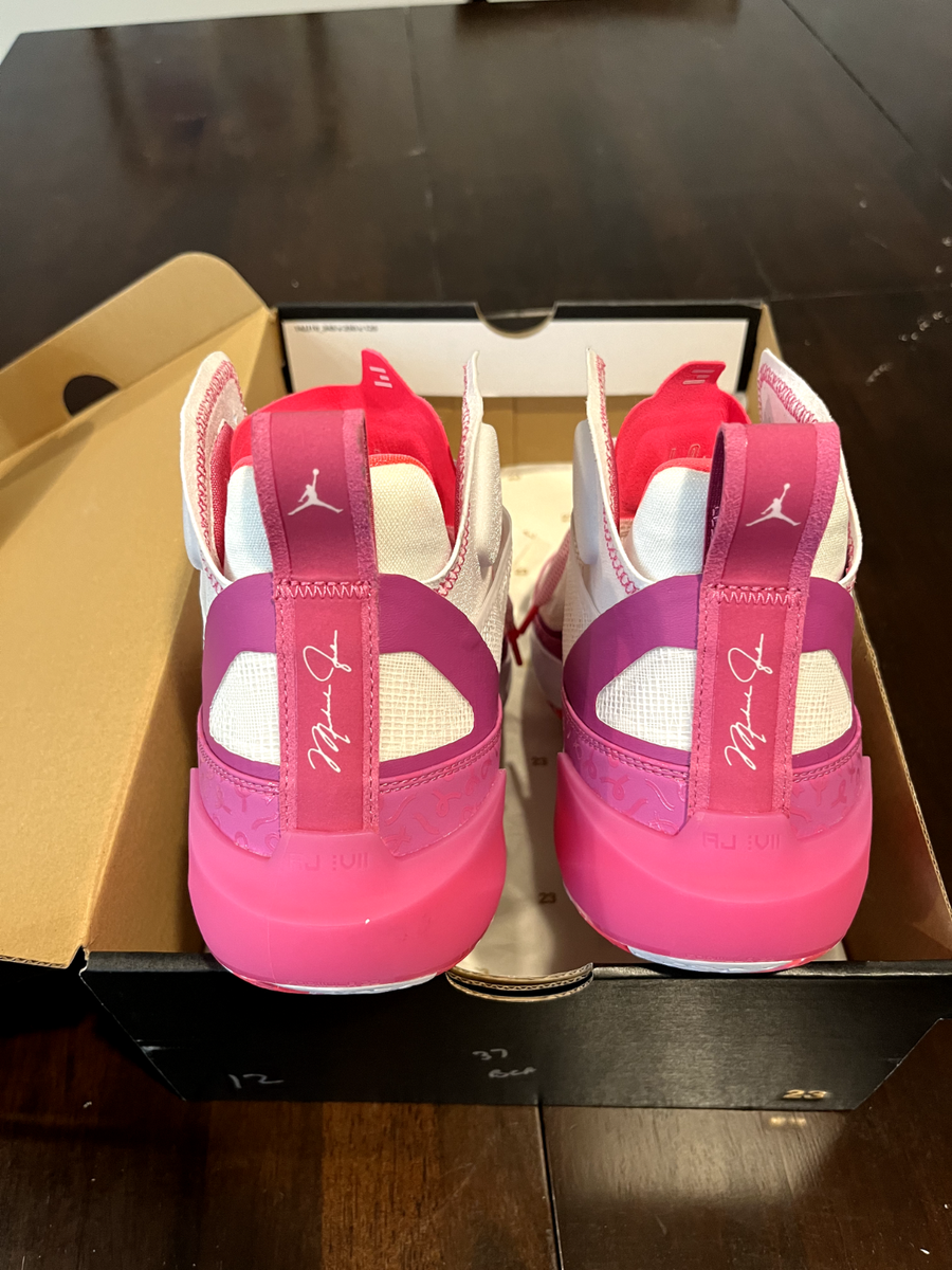 Nike Jordan XXXVII BCA Breast Cancer Awareness LIMITED PE  display picture 2