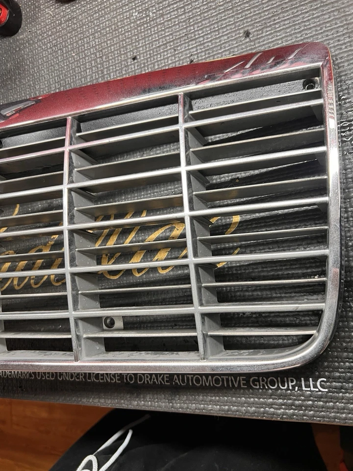 Stock Cadillac Fleetwood Brougham Grill Chrome 1993-1996 - Image 3 of 4
