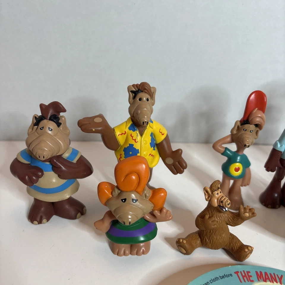 Lote de 8 1987 Coleco Alien Productions Alf Family TV Dibujos Animados PVC Figura Foto 2 de 4