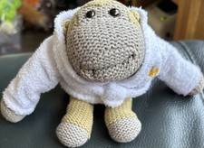 PG Tips Monkey 2014 White Dressing Gown With Gold M Logo  Soft Plush/Knitted Toy
